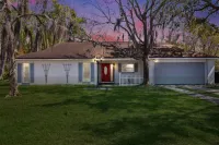 Game Room and Modern Kitchen - Charming Boho Style Retreat