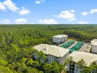 Balcony View and Included Bikes for Adventure - Charming Oasis