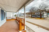 Remodeled condo with shared washer/dryer - walk to dining & ski lift bus pickup Hotels in Cavendish