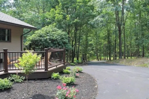 Evergreen Lodge Hotels in Montour County