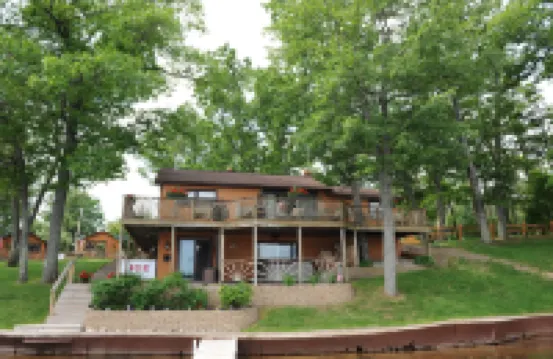 クリア レイク リゾート ウェスト・ブランチのホテル