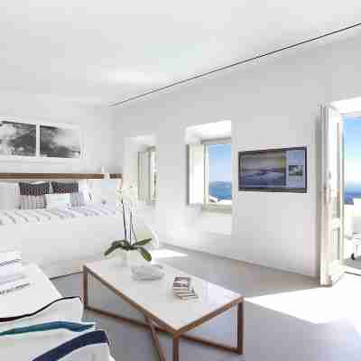 Grace Hotel, Auberge Resorts Collection Rooms