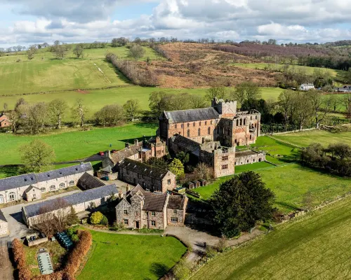 Abbey Farm House Hotels in Brampton