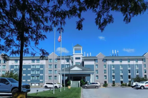 Comfort Inn & Suites Glen Mills - West Chester Hotels in Concord Township