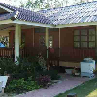 Ton Tawan Resort Hotel Exterior