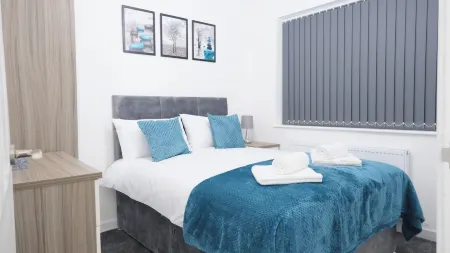 Modern House - 3 Bedrooms - 1 Bath - ManCity Отели в г. Фэйлзуорт