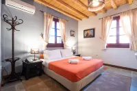 Lively Lofts by the Varos Residences Hotel a 