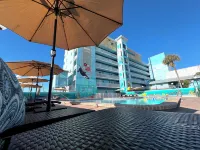 Lani Kai Island Resort - Beach