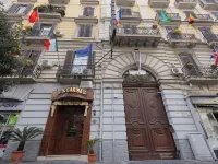 Hotel Garibaldi Hotels near Plebiscito