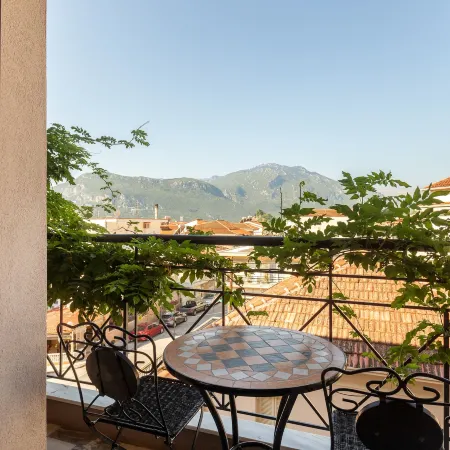 Toti Boutique Rooms