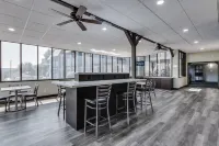 Days Inn & Suites by Wyndham Spokane