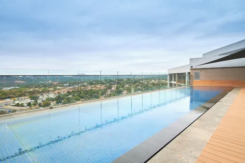 웬 어웨이 - 럭셔리 2 베드룸 인 멘린 메인 110m