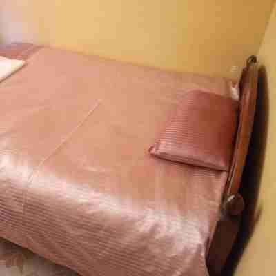 Kaka Guest House Rooms
