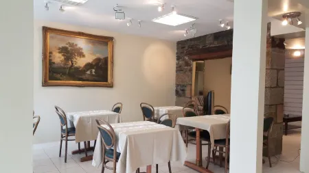 Appart'Hotel de la Mairie Отели в г. Морле