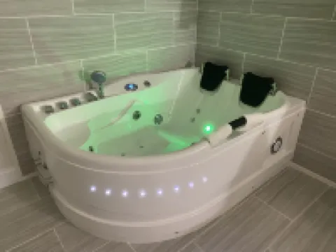 Orbits Inn Hotels in Somerset