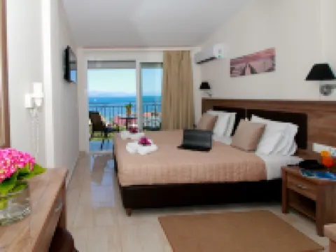 Hotel Yannis Corfu Hotels in Feakes
