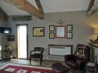 Pinckney Bend Bed & Breakfast - parking