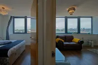 Sidemersey Livings - 2 Bedroom Central Apartment with Views