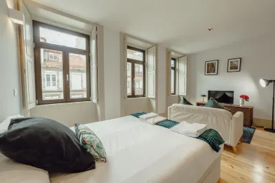 Legacy Oporto Design Apartment F by Vacationy