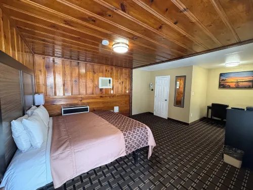Tahoe Sands Inn - parking