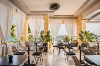 Makis Hotel
