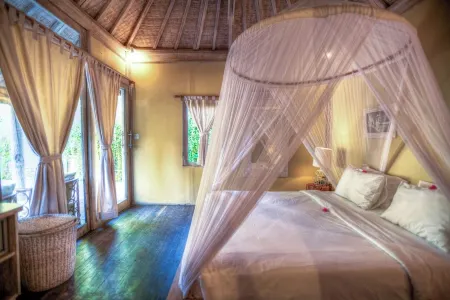 Les Villas Ottalia Yoga & Diving, Gili Meno Отели рядом с достопримечательностью «Гили Мено»