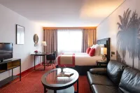 Le M & Spa Bordeaux Aéroport by Hôtels & Préférence Hotels in Merignac