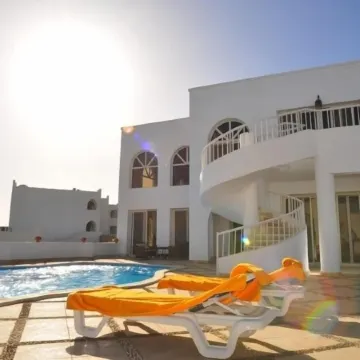 Amazing 4 Bedroom Villa