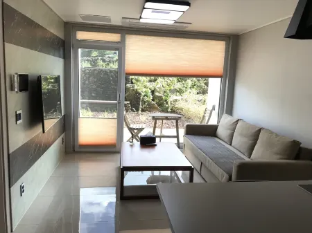 陽台山丘度假村