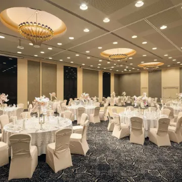 Golden Tulip Ana Dome Cluj Отели рядом с достопримечательностью «Арена «Клуж»»