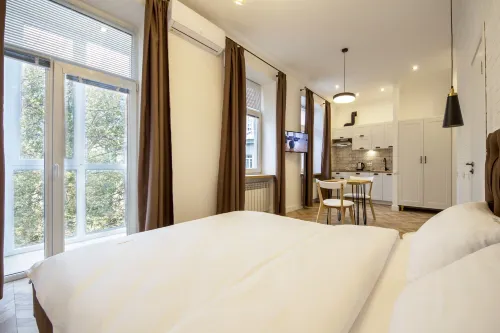 Central Dayflat Apartments