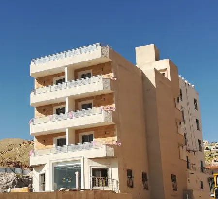 Venus Hotel Отели рядом с достопримечательностью «Храм Душареса»