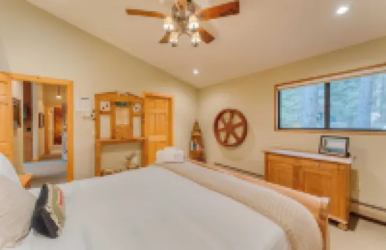 由Avantstay的佩奇草地靠近湖泊和塔霍市