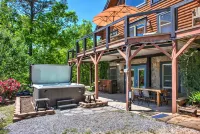 Spectacular Mountain Views and Hot Tub - Charming Cabin Haven