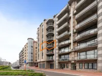 Flat with Terrace & Play Area