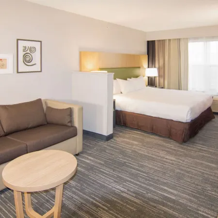 Country Inn & Suites by Radisson, Stockton, IL