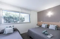 Residencia Universitaria Resa Campus del Mar - Apartemen