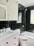 Appaltree Bungalow: Two bedrooms in town Các khách sạn gần Mountaineer Hall