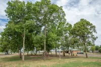 Coonamble Riverside Caravan Park Hotel a Coonamble