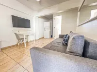 블러바드 204 마야궤스 호텔