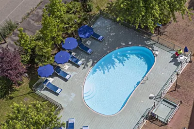 Novotel Torino Corso Giulio Cesare Отели рядом с достопримечательностью «Torino Outlet Village»
