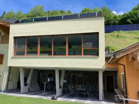 Chalet in Stuhlfelden Near Ski Slopes