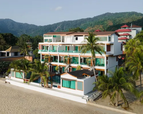 Hotel Villa AoKhanom Beachfront Hotel a Khanom