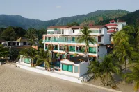 Hotel Villa AoKhanom Beachfront Hotels near Nai Phlao Beach