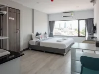 Area Place Hotel Hotels near Yan Nawa