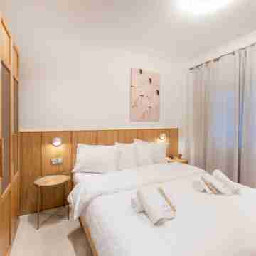 Blossom by Halu' Cozy 2-Bd Apartment Rooms