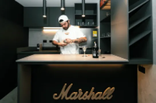 獨立宇宙創意酒店