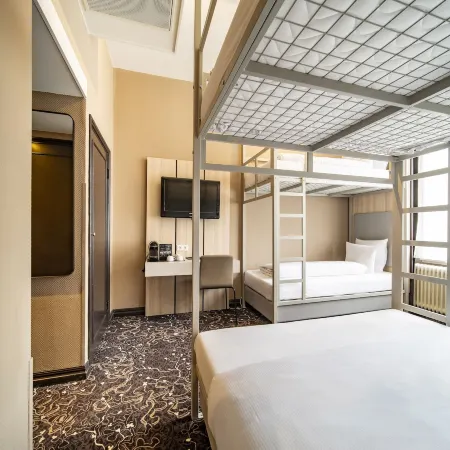 The Alfred Hotel Отели рядом с достопримечательностью «Олимпийский стадион Амстердама»