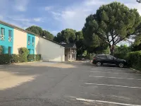 Halt Hotel - Choisissez l'Hôtellerie Indépendante - Parking