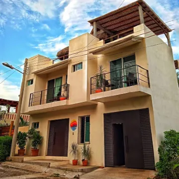 Carri Surf Studio Hotels near Puerto Escondido International Airport